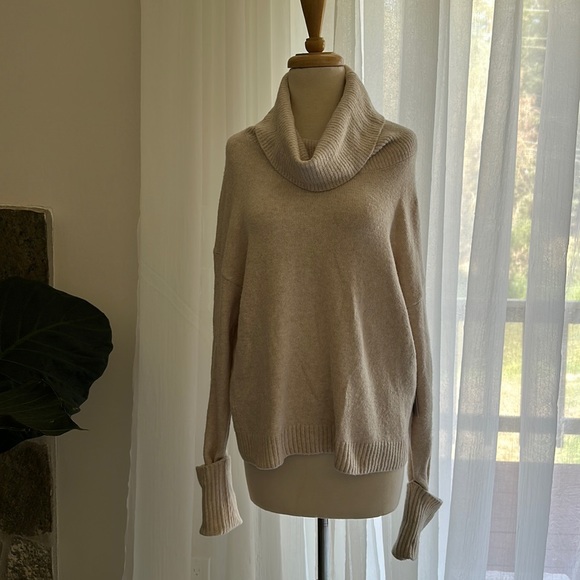 Chelsea28 Sweaters - Chelsea28 Women’s Beige Oatmeal Light Heather Cowl Neck Pullover Sweater